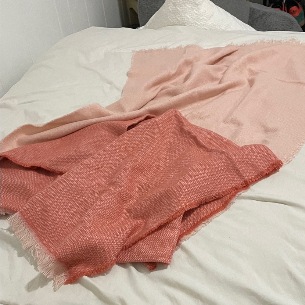 Soft Pink and Coral Shall